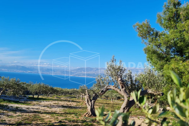 Land, 22920 m2, For Sale, Supetar