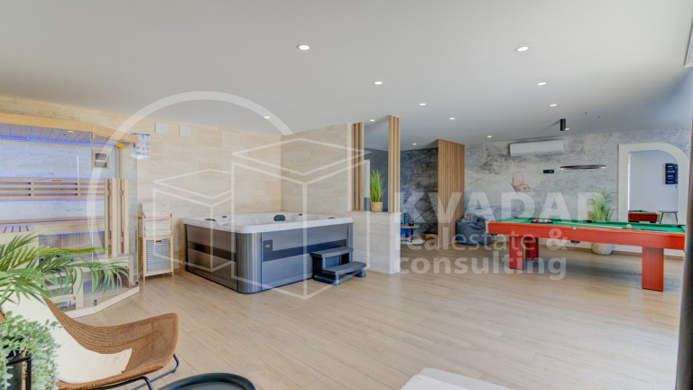 House, 200 m2, For Sale, Novi Vinodolski