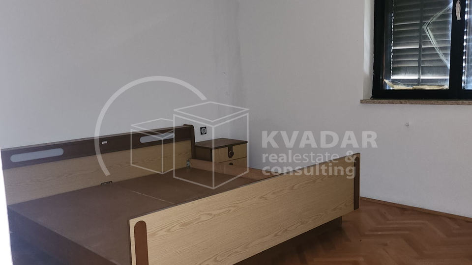 Rijeka&sol;Marini&cacute;i-Hosti&sol;eta&zcaron;a s oku&cacute;nicom &plus; visoko potkrovlje ukupno 199&comma;11m2&excl;