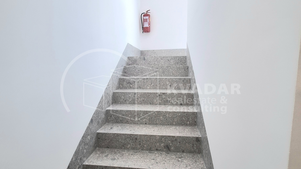 PRODAJA/ SESVETE / KRALJEVEČKI NOVAKI /ČETVEROSOBAN STAN 122 m2 + VPM / NOVOGRADNJA