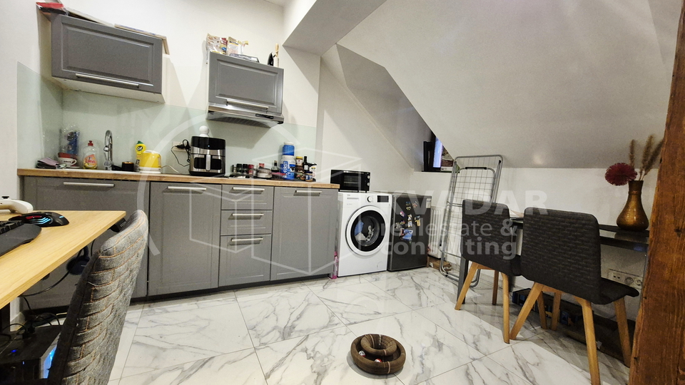 CENTAR, NOVA VES, 72M2 – DVA STANA!