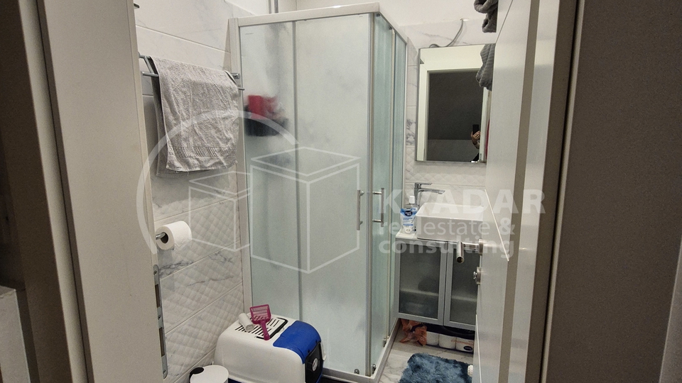 CENTAR, NOVA VES, 72M2 – DVA STANA!