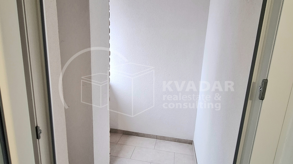 PRODAJA &sol; DUGO SELO &sol; 4-SOBAN STAN 104&period;12 m2 &plus;PM NOVOGRADNJA