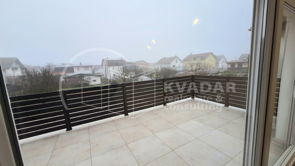 PRODAJA &sol; DUGO SELO &sol; 4-SOBAN STAN 104&period;12 m2 &plus;PM NOVOGRADNJA