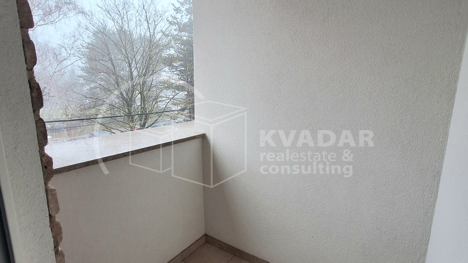 PRODAJA &sol; DUGO SELO &sol; 4-SOBAN STAN 104&period;12 m2 &plus;PM NOVOGRADNJA