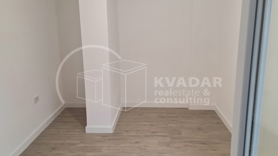 PRODAJA &sol; DUGO SELO &sol; 4-SOBAN STAN 104&period;12 m2 &plus;PM NOVOGRADNJA