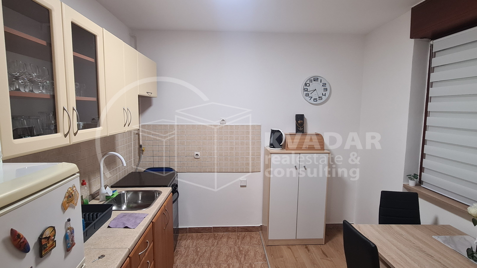 Garsonijera&comma; visoko prizemlje&comma; male re&zcaron;ije