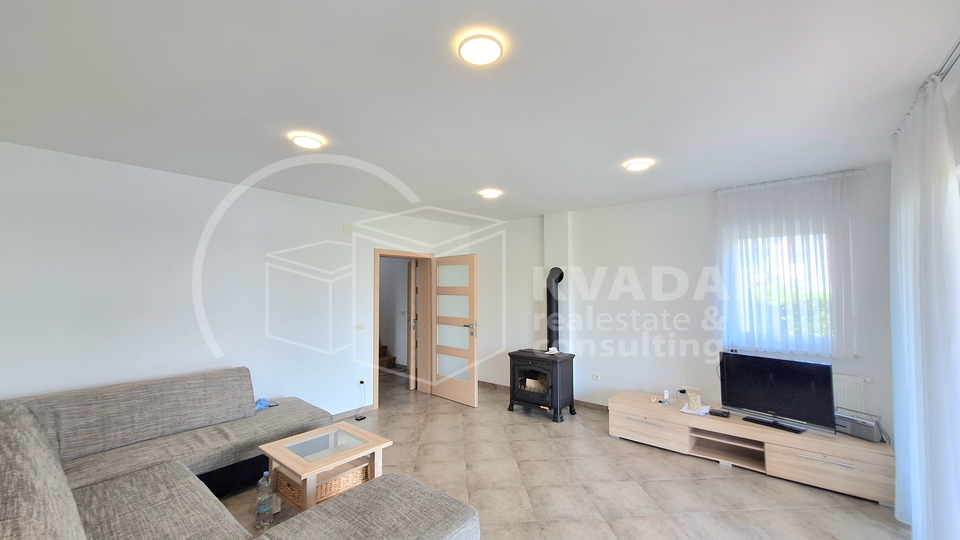PRODAJA &sol;DUGO SELO-KOP&Ccaron;EVEC KU&Cacute;A 280 m2 &sol; 380&period;000 &euro;