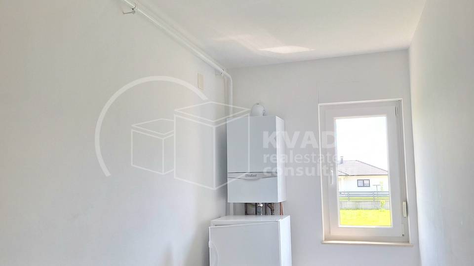 PRODAJA &sol;DUGO SELO-KOP&Ccaron;EVEC KU&Cacute;A 280 m2 &sol; 380&period;000 &euro;