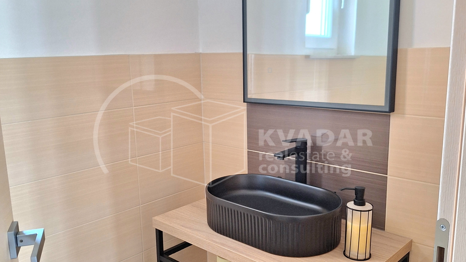 PRODAJA &sol;DUGO SELO-KOP&Ccaron;EVEC KU&Cacute;A 280 m2 &sol; 380&period;000 &euro;