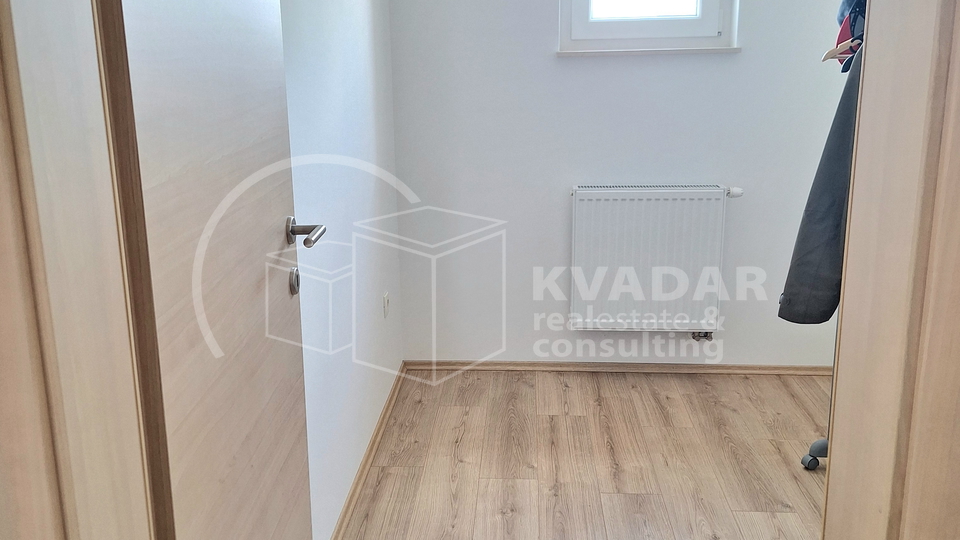 PRODAJA &sol;DUGO SELO-KOP&Ccaron;EVEC KU&Cacute;A 280 m2 &sol; 380&period;000 &euro;