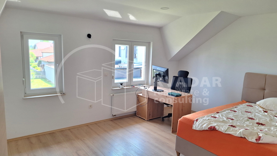 PRODAJA &sol;DUGO SELO-KOP&Ccaron;EVEC KU&Cacute;A 280 m2 &sol; 380&period;000 &euro;
