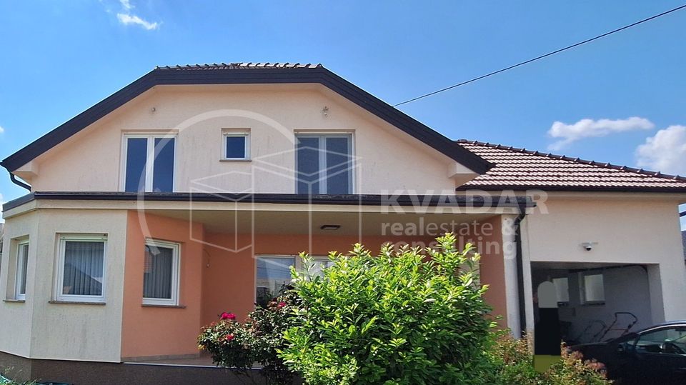 PRODAJA &sol;DUGO SELO-KOP&Ccaron;EVEC KU&Cacute;A 280 m2 &sol; 380&period;000 &euro;