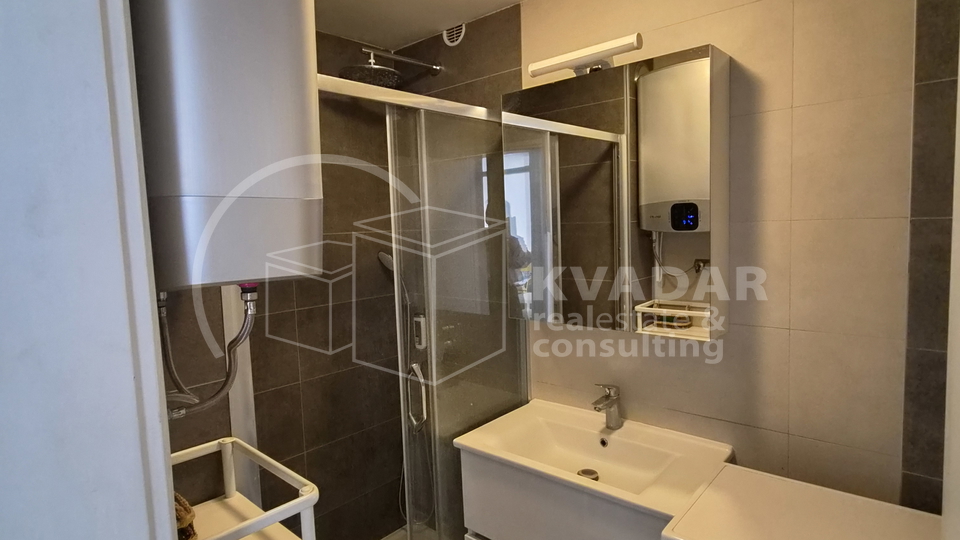 Zagreb&comma; Vojnovi&cacute;eva ulica&comma; najam prekrasnog trosobnog stana&lpar;66&comma;31 m2&rpar; na tre&cacute;em katu s lifom