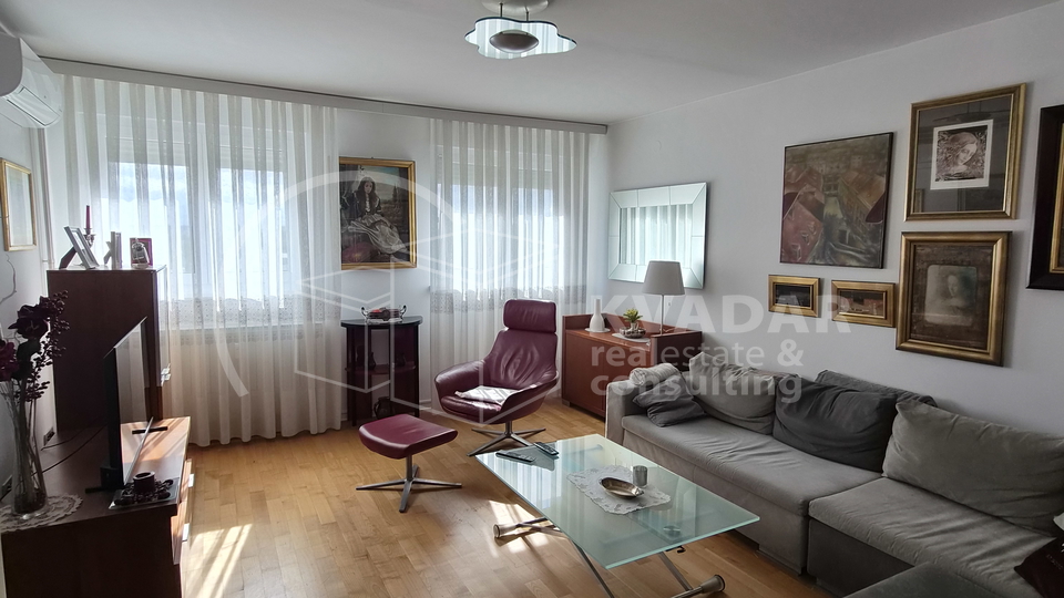 Zagreb&comma; Ravnice&comma; Radau&scaron;eva&comma; 4-soban stan&lpar;88&comma;11 m2&rpar; sa gara&zcaron;om&excl;