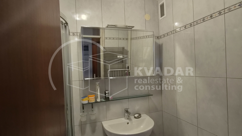 Zagreb&comma; Ravnice&comma; Radau&scaron;eva&comma; 4-soban stan&lpar;88&comma;11 m2&rpar; sa gara&zcaron;om&excl;