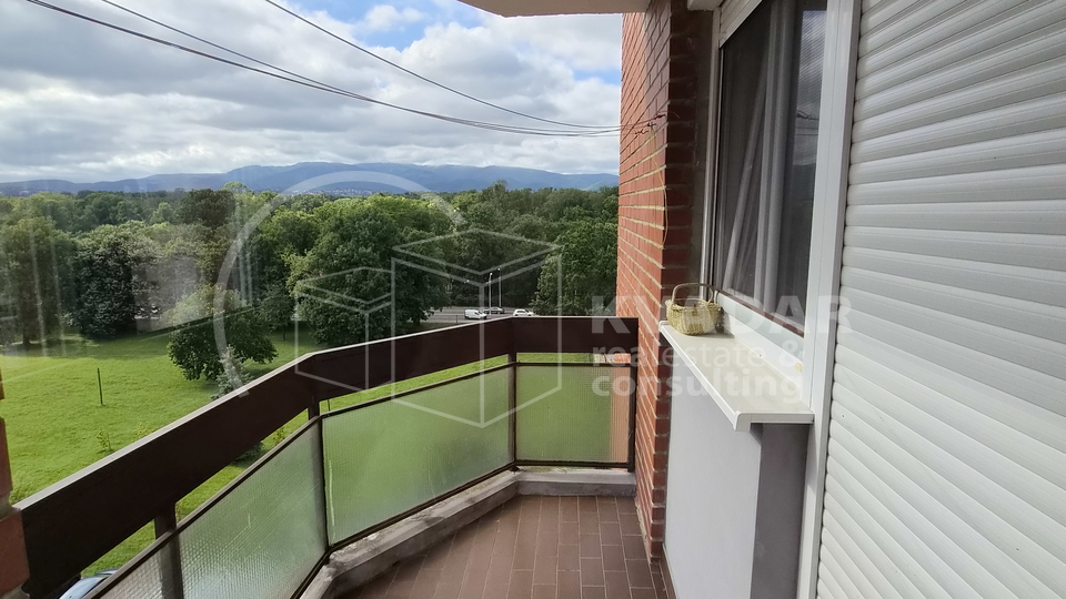Zagreb&comma; Ravnice&comma; Radau&scaron;eva&comma; 4-soban stan&lpar;88&comma;11 m2&rpar; sa gara&zcaron;om&excl;