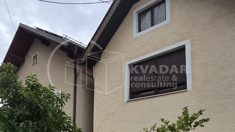 JEDINSTVENA PRILIKA&excl; TRI KU&Cacute;E SA SPREMI&Scaron;TIMA&comma; TERASOM I GARA&Zcaron;OM &lpar;311&comma;91 m2&rpar;