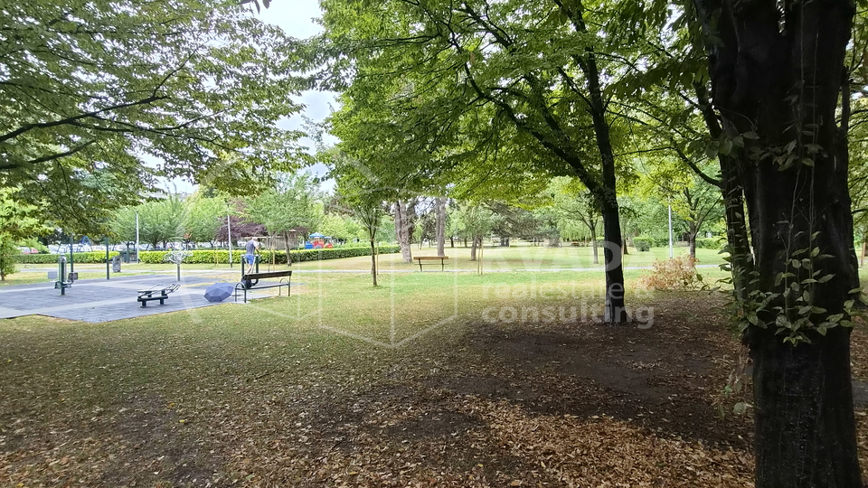 ZAGREB&comma; TRE&Scaron;NJEVKA&comma; DVOSOBAN STAN&lpar;50 m2&rpar; SA BALKONOM I VPM