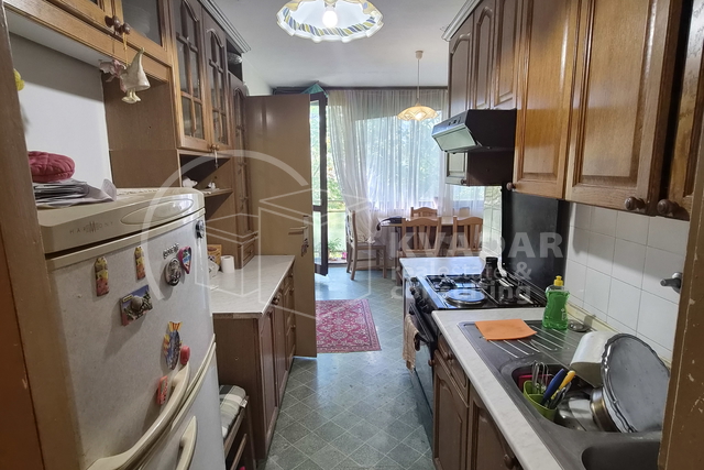 DONJA DUBRAVA, DVOSOBAN KOMFORAN STAN (61m2) SA DVA BALKONA I SPREMIŠTEM