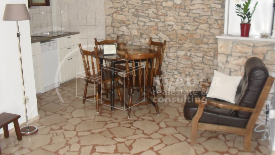 NEWLY renovated Villa with 3 apartments - 50 m from the sea
