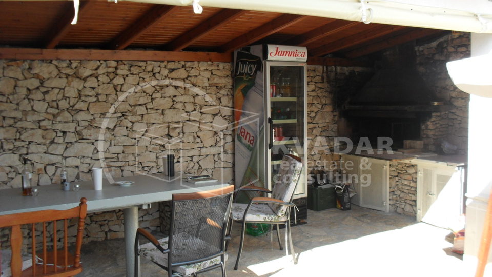 NEWLY renovated Villa with 3 apartments - 50 m from the sea
