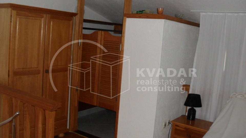 NEWLY renovated Villa with 3 apartments - 50 m from the sea