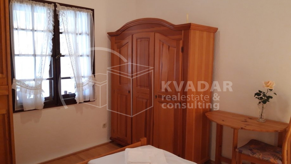 NEWLY renovated Villa with 3 apartments - 50 m from the sea