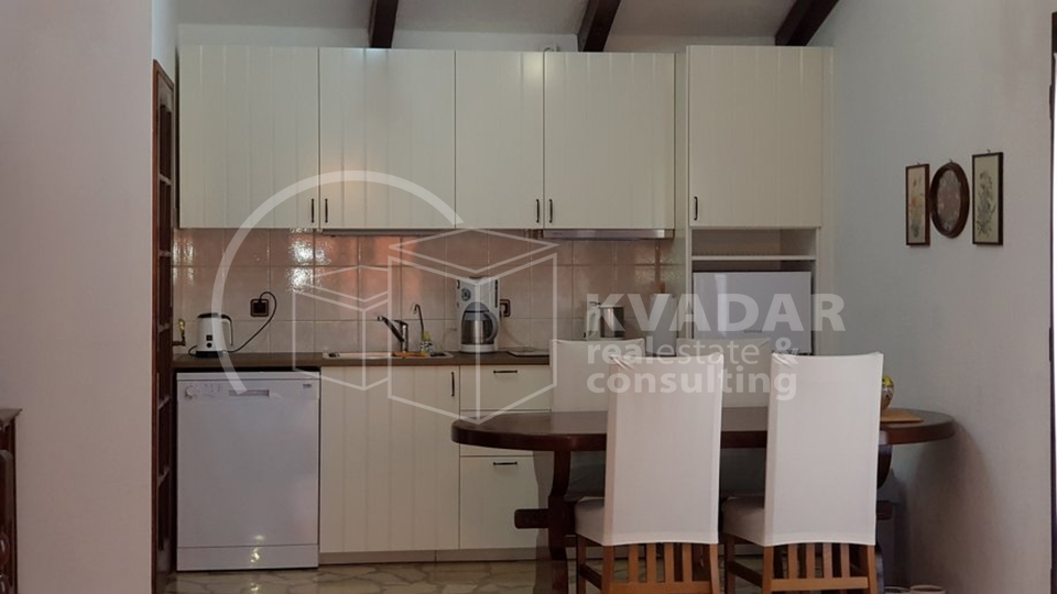 NEWLY renovated Villa with 3 apartments - 50 m from the sea