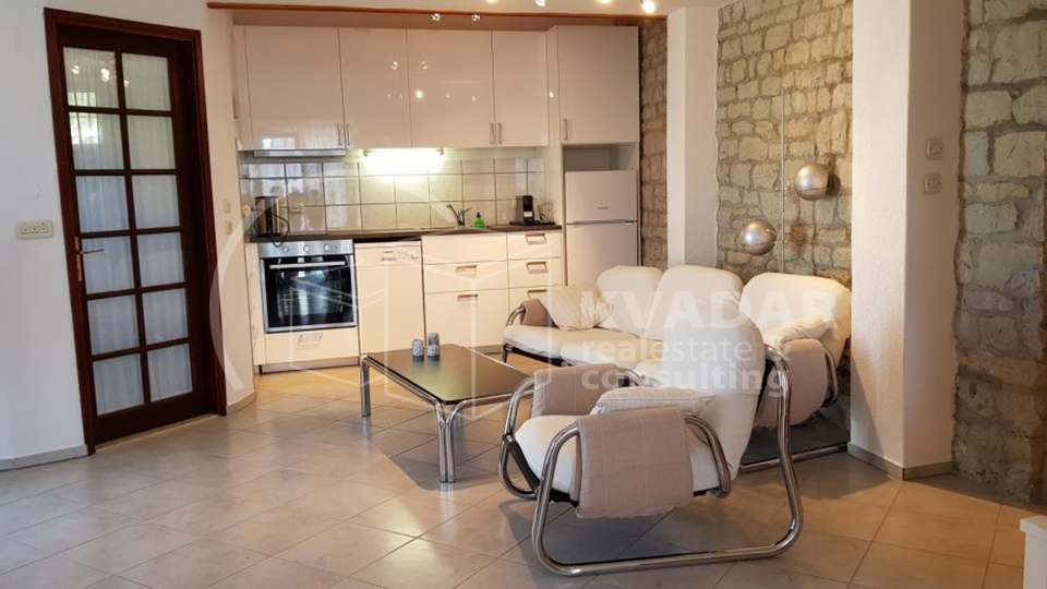 NEWLY renovated Villa with 3 apartments - 50 m from the sea