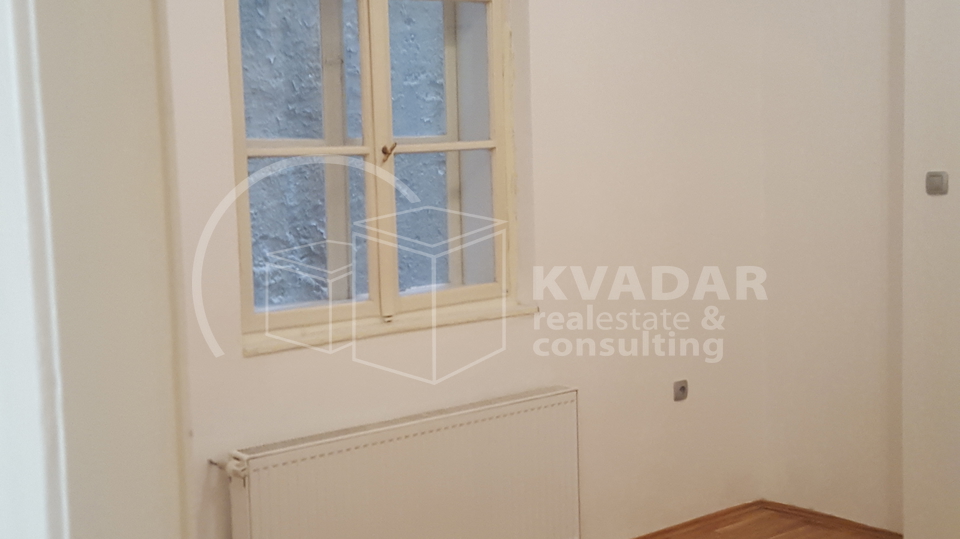 SUPER PRILIKA!FRANKOPANSKA/PREKRASAN POSLOVNI PROSTOR 85m2!