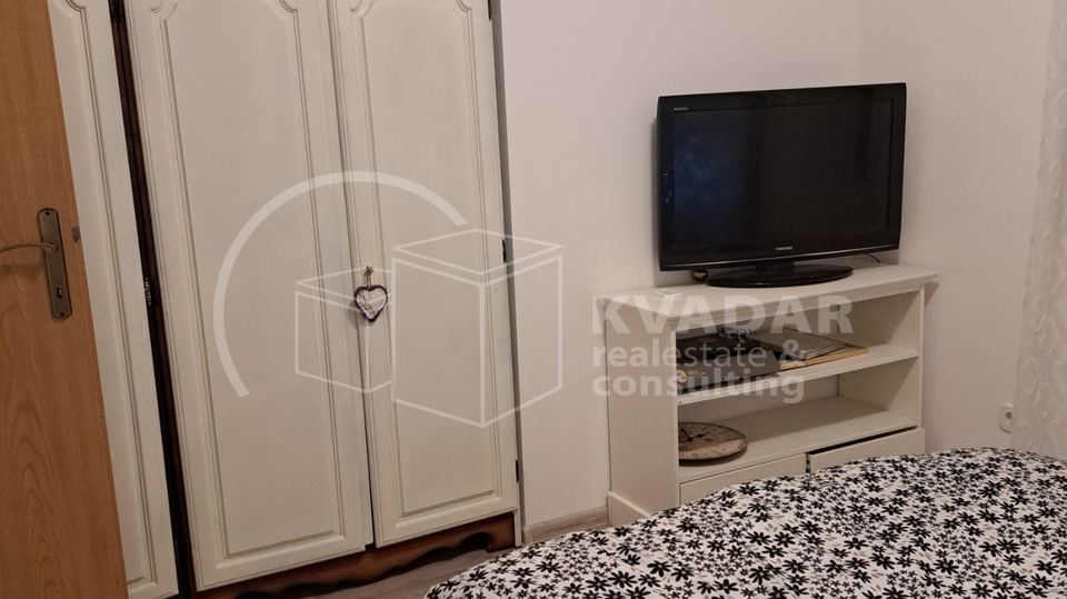 BEZ PROVIZIJE ZA KUPCA&excl;&excl;Kremeni&cacute;i&comma; Malinska&sol;Moderan stan 71&comma;40m2 s oku&cacute;nicom