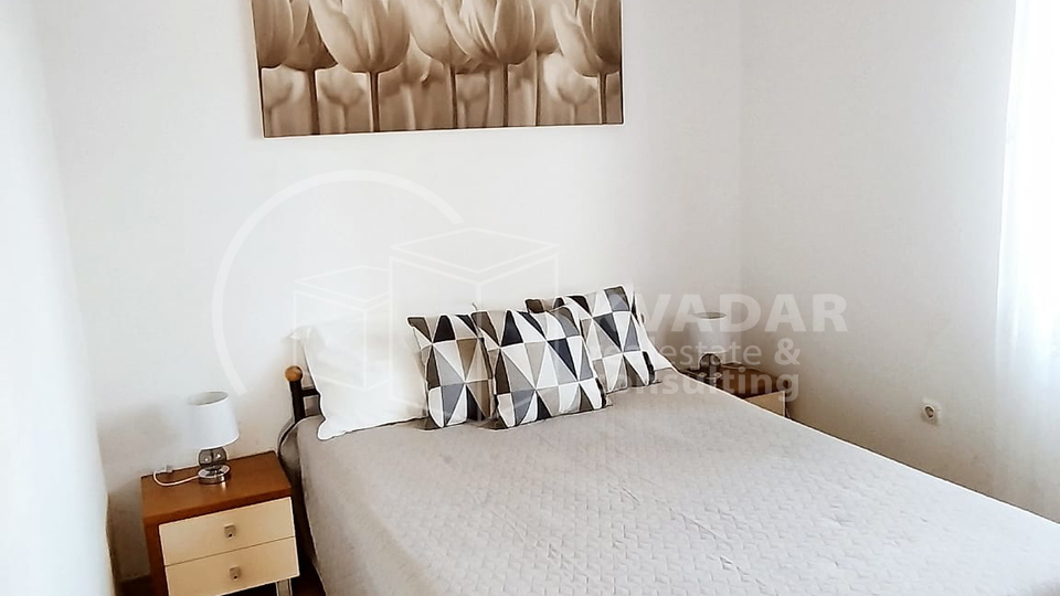 BEZ PROVIZIJE&ast;&ast;&ast;VRSI &sol; KU&Cacute;A S APARTMANIMA &sol; IDEALNA INVESTICIJA&excl;