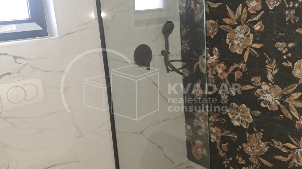 BEZ PROVIZIJE ZA KUPCA&excl;&excl;MALINSKA - Luksuzna novogradnja s bazenom i pogledom na more 139 m2 &lpar;Dvojna ku&cacute;a&rpar;