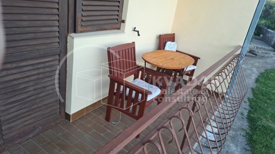 Terraced house, 2 floors, garage, yard - Okrug Gornji - center