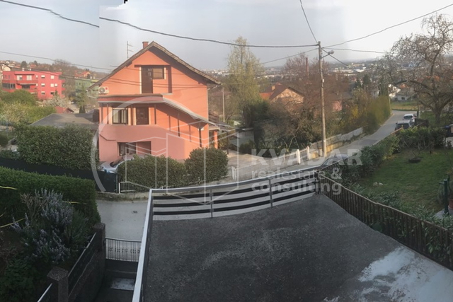 KUĆA 133m2, PODSUSED, pogled na zapadni dio Zagreba
