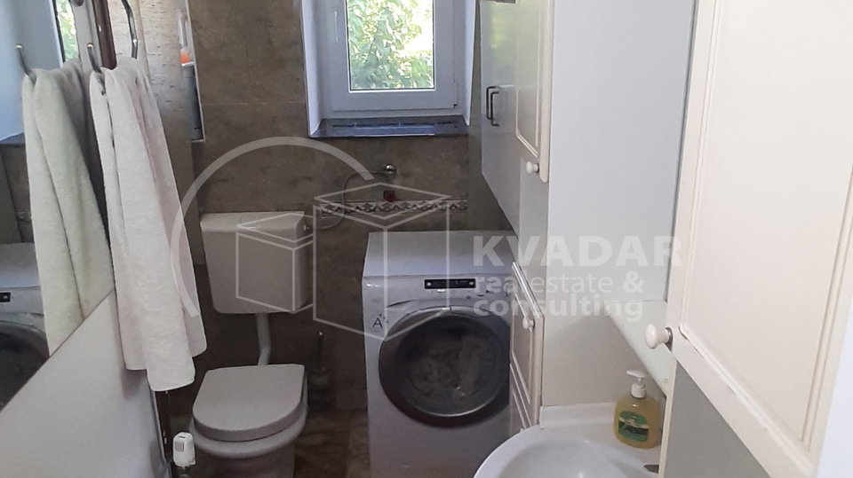 House, 260 m2, For Sale, Ivanić Grad