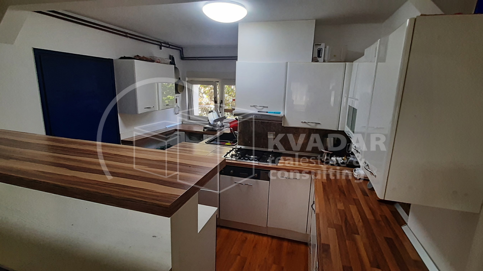 House, 260 m2, For Sale, Ivanić Grad