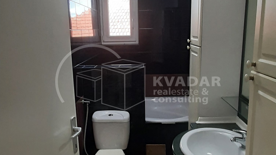 House, 260 m2, For Sale, Ivanić Grad