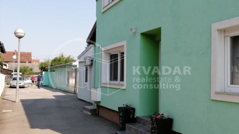 House, 260 m2, For Sale, Ivanić Grad