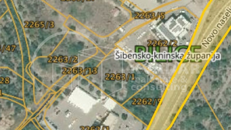 Teren od 2300m2 u poslovnoj zoni za realizaciju poslovnog objekta -  &Scaron;ibenik