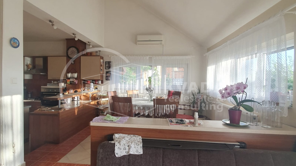 House, 287 m2, For Sale, Črnomerec - Bijenik
