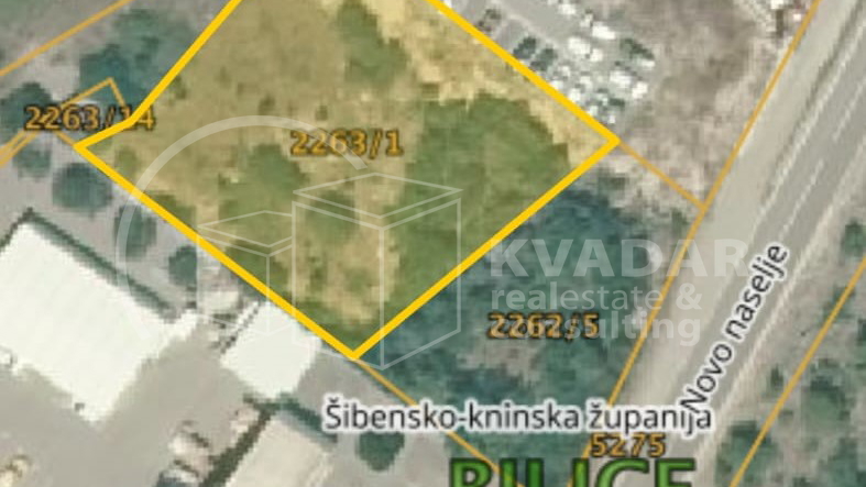 Teren od 2300m2 u poslovnoj zoni za realizaciju poslovnog objekta -  &Scaron;ibenik