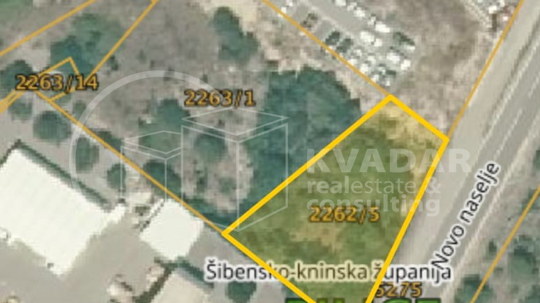 Teren od 2300m2 u poslovnoj zoni za realizaciju poslovnog objekta -  &Scaron;ibenik