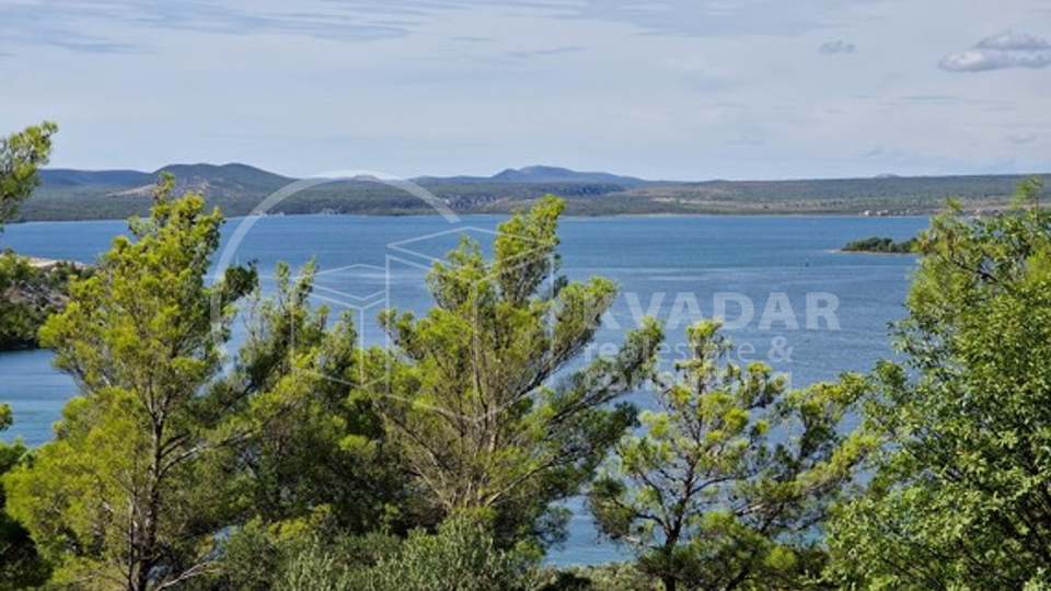 Poljoprivredno Zemljište , Prekrasan Panoramski Pogled, 170m Od Mora Bilice kod Šibenika