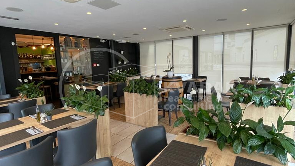 Commercial Property, 148 m2, For Sale, Zagreb - Savica