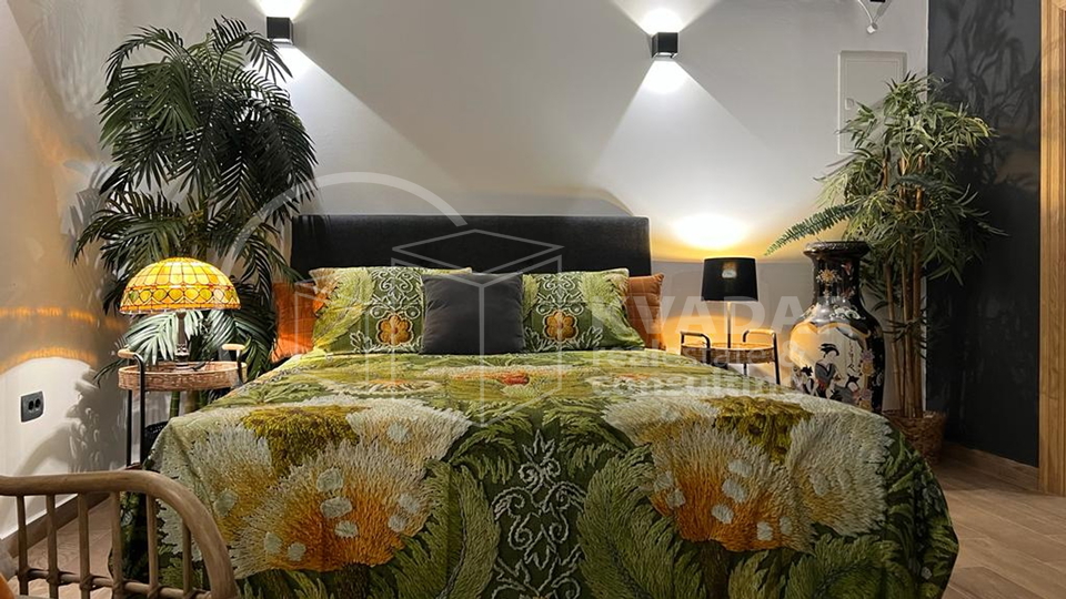 Kamena kuća u centru Kaštel Starog, 50m od more, novorenovirana - Designer Home