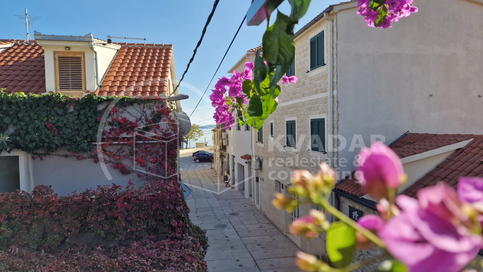 Kamena kuća u centru Kaštel Starog, 50m od more, novorenovirana - Designer Home