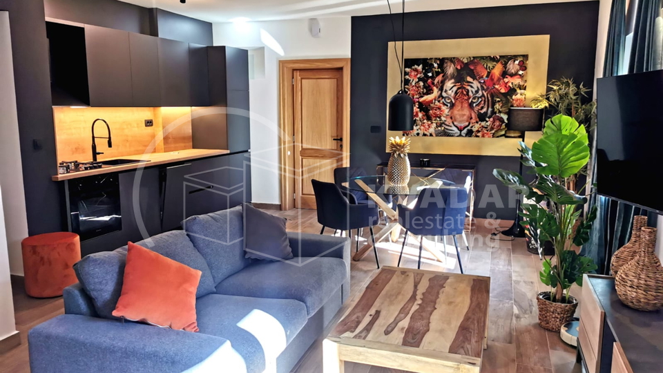 Kamena kuća u centru Kaštel Starog, 50m od more, novorenovirana - Designer Home