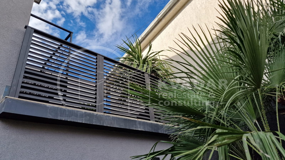 Kamena kuća u centru Kaštel Starog, 50m od more, novorenovirana - Designer Home